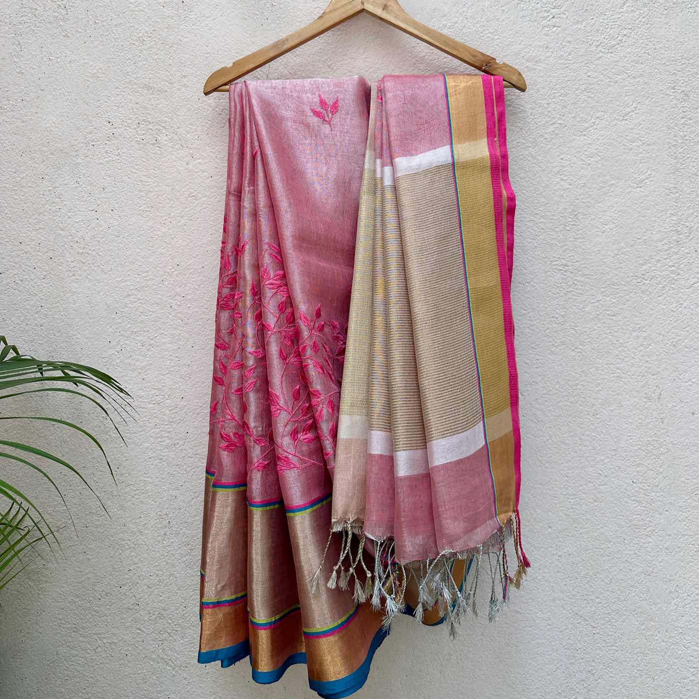 Gavathi Zari Linen Embroidered Saree