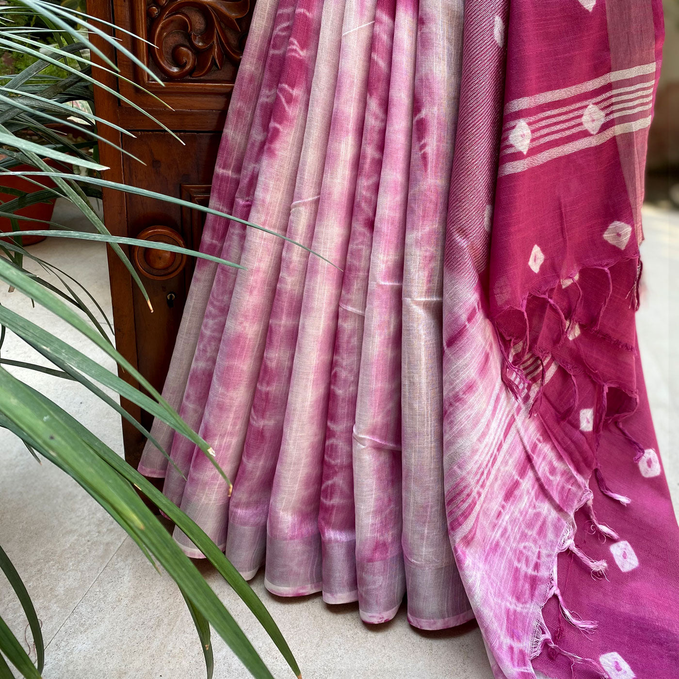 Handloom Mul Cotton Shibori Print Saree-Pink