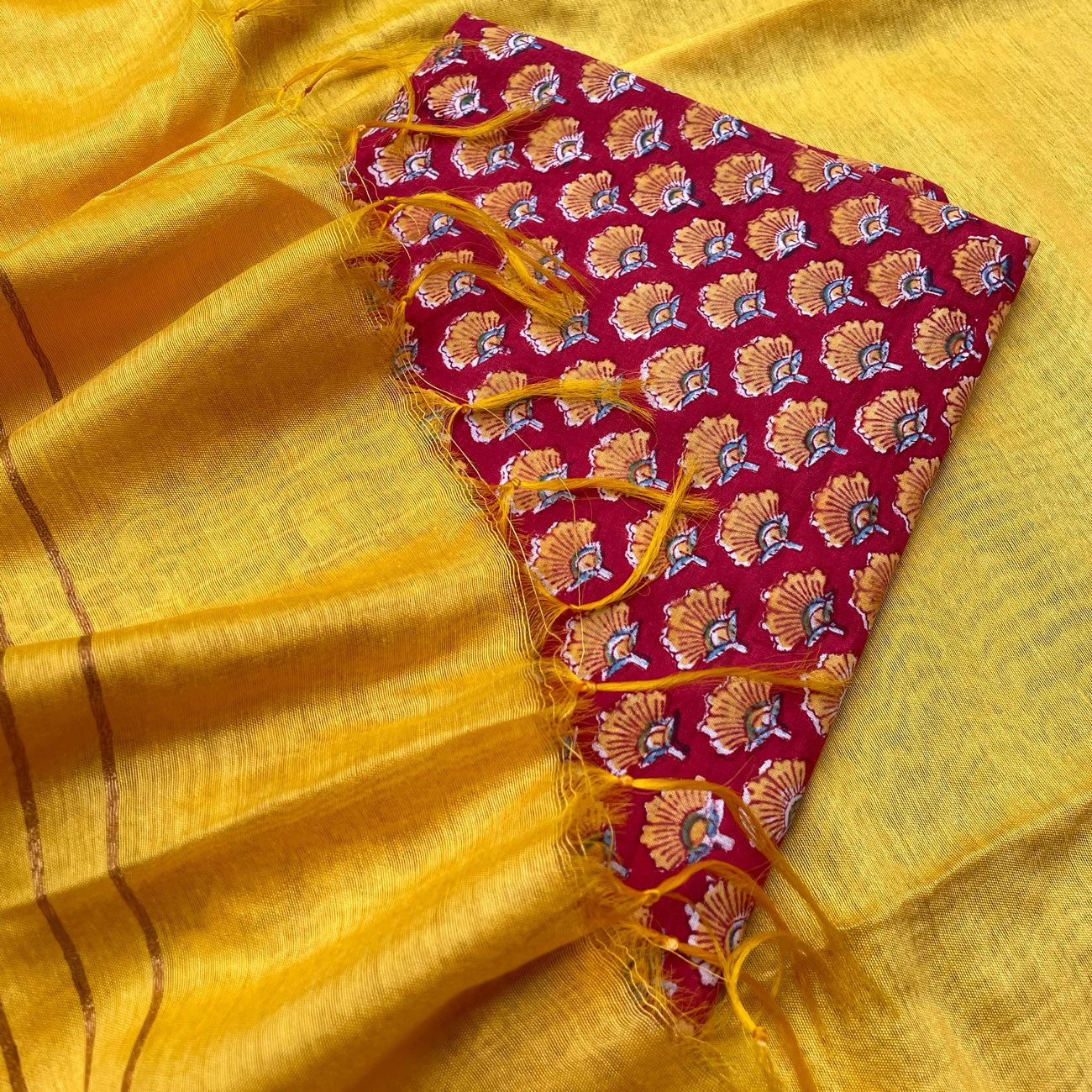 Womens Fancy Banarasi Look, Cotton Silk Fabric Saree With Blouse Piece at  3000.00 INR in Barasat | Agomoni